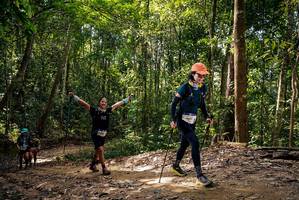 BIB: 4001
                            <button type="button" onclick="openModal(18997043)" class="btn btn-primary btn-sm float-right btn-popup" data-toggle="modal" data-target=".modal-high-quality">
                        <i class="fas fa-shopping-cart"></i> Add to Cart
                    </button>
                                            <button type="button" onclick="isThisMe(18997043, true)" class="btn btn-success btn-sm float-right btn-popup btn-isme hidden" data-toggle="tooltip" data-placement="bottom" title="นี่คือรูปของคุณใช่ไหม คลิกที่นี่เพื่อเอาเข้าอัลบั้ม">
                        <i class="fas fa-plus"></i> Add to album
                    </button>
                    <button type="button" onclick="isThisMe(18997043, false)" class="btn btn-warning btn-sm float-right btn-popup btn-isnotme hidden">
                        <i class="fas fa-ban"></i> Remove from album
                    </button>